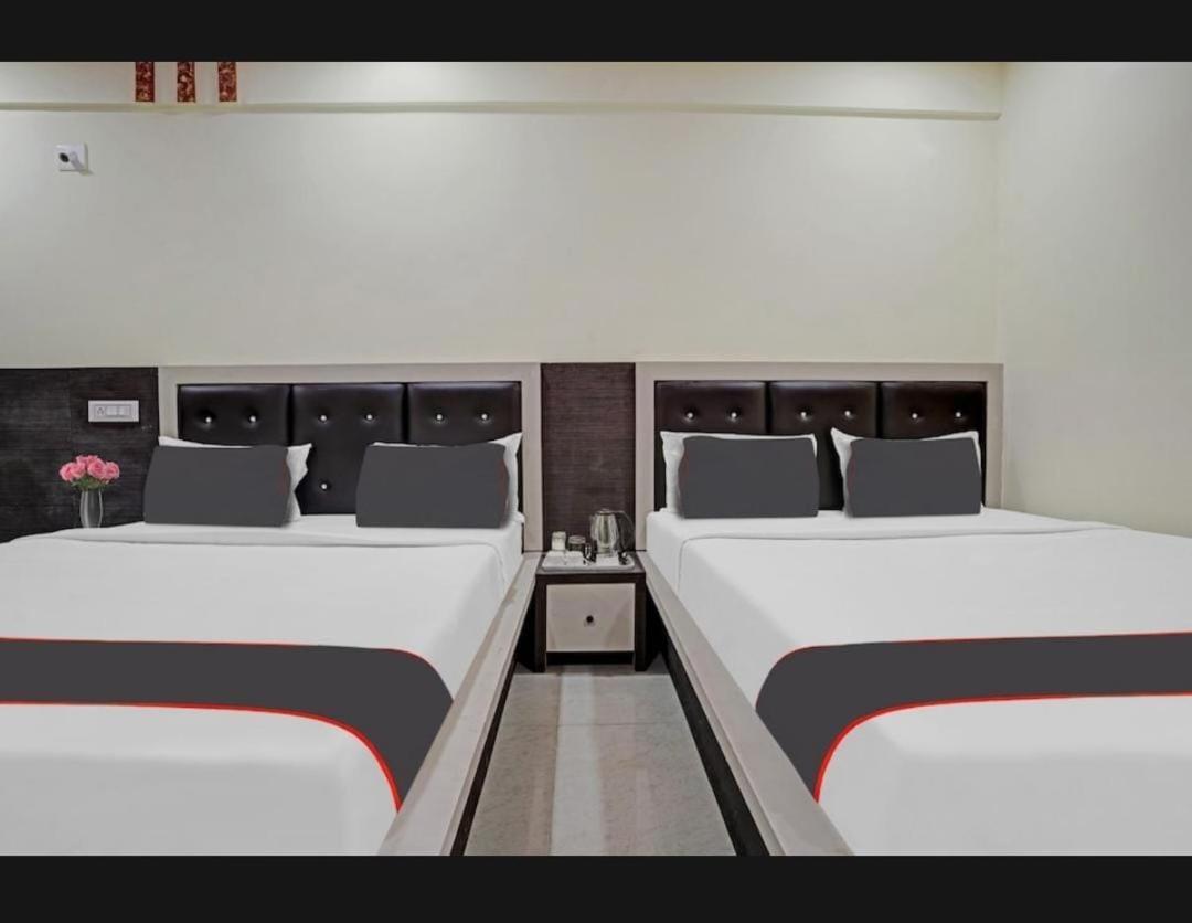 Hotel Ggc Inn 아흐메다바드 외부 사진