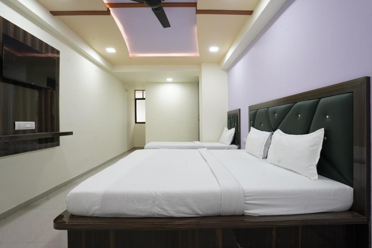 Hotel Ggc Inn 아흐메다바드 외부 사진