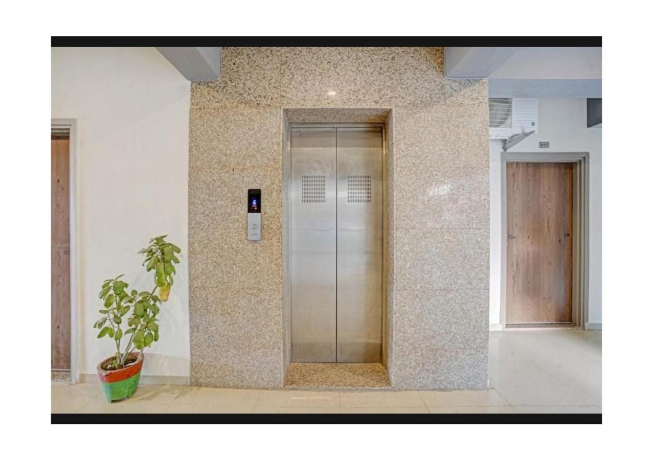 Hotel Ggc Inn 아흐메다바드 외부 사진